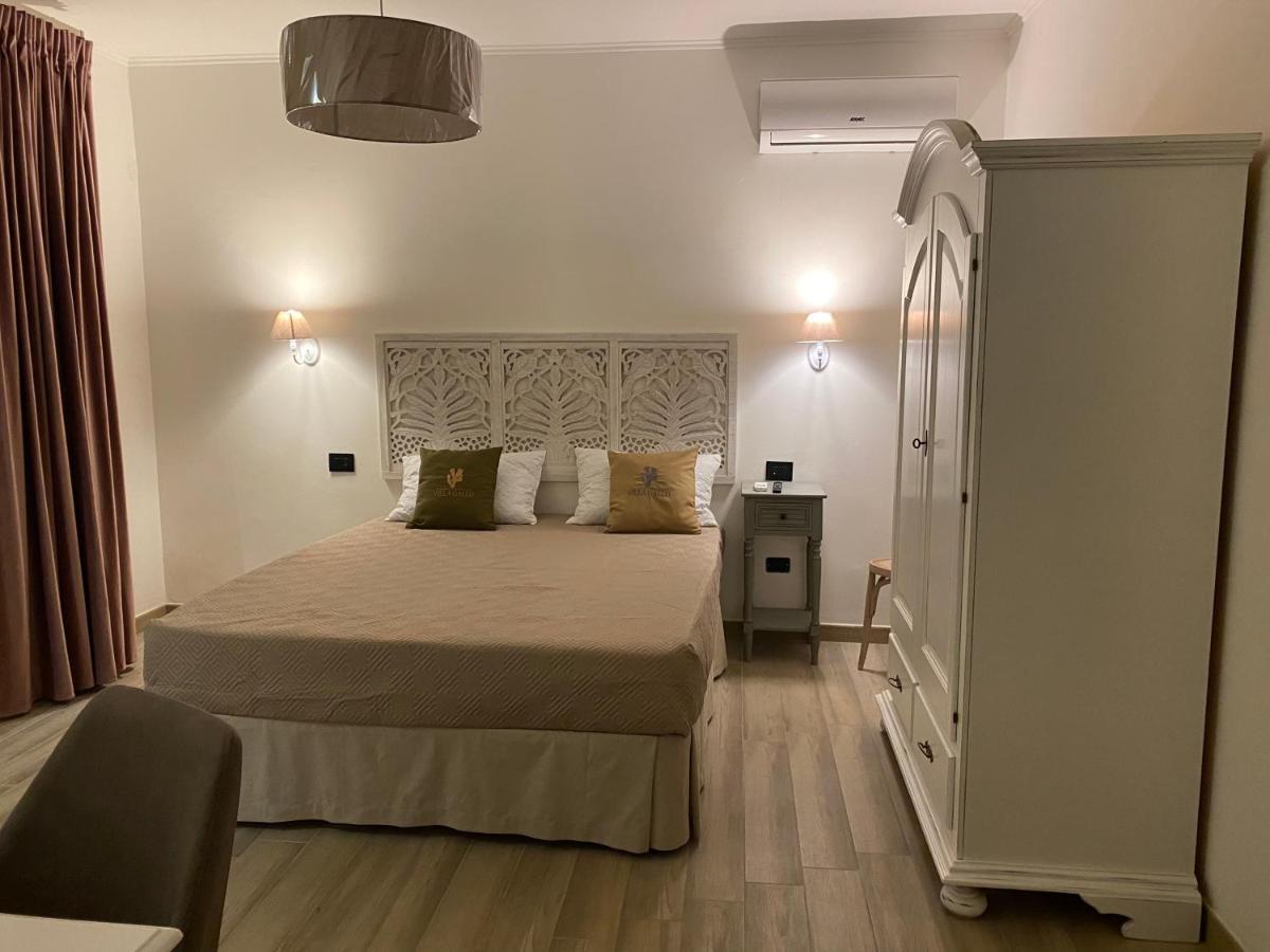 B&B Villa Gallo Torre Squillace Exterior photo